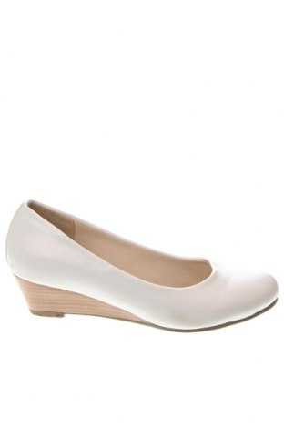 Дамски обувки Graceland, Размер 39, Цвят Бял, Цена 29,56 лв.
