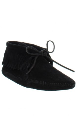 Дамски обувки Minnetonka, Размер 40, Цвят Черен, Цена 46,20 лв.