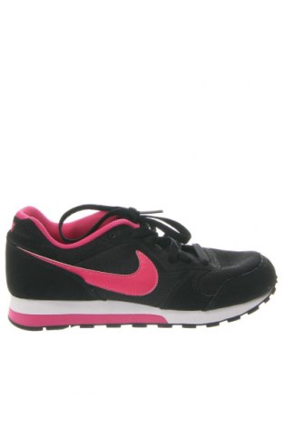 Дамски обувки Nike, Размер 37, Цвят Многоцветен, Цена 136,85 лв.