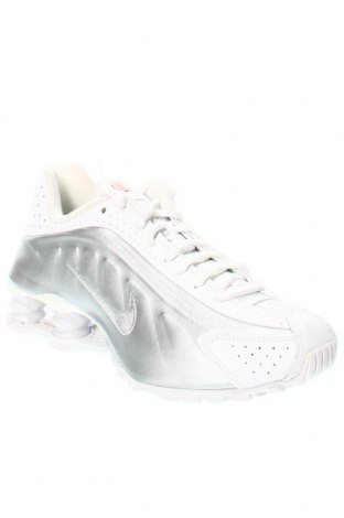Дамски обувки Nike, Размер 38, Цвят Многоцветен, Цена 126,96 лв.