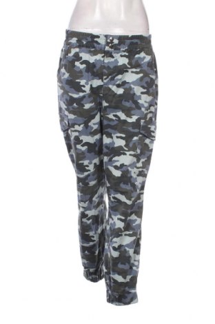 Γυναικείο παντελόνι Almost Famous, Μέγεθος M, Χρώμα Πολύχρωμο, Τιμή 5,20 €
