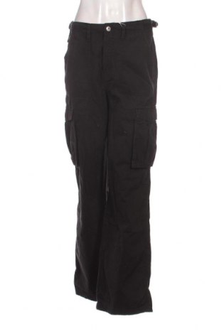Γυναικείο παντελόνι Bershka, Μέγεθος M, Χρώμα Μαύρο, Τιμή 11,38 €