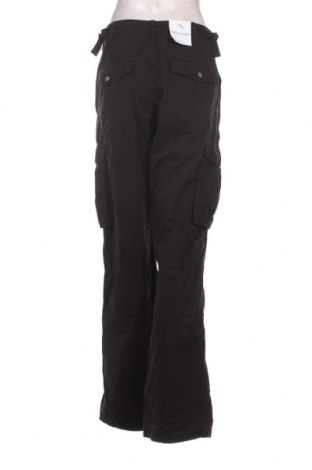 Γυναικείο παντελόνι Bershka, Μέγεθος M, Χρώμα Μαύρο, Τιμή 23,71 €