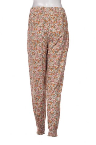 Pantaloni de femei Calida, Mărime M, Culoare Multicolor, Preț 211,31 Lei