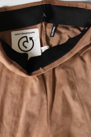 Γυναικείο παντελόνι Calzedonia, Μέγεθος S, Χρώμα  Μπέζ, Τιμή 5,02 €