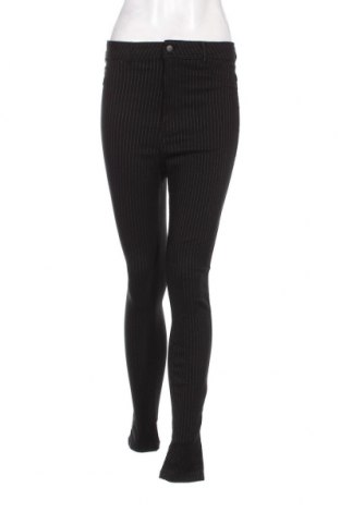 Дамски панталон Cropp, Размер S, Цвят Черен, Цена 5,51 лв.