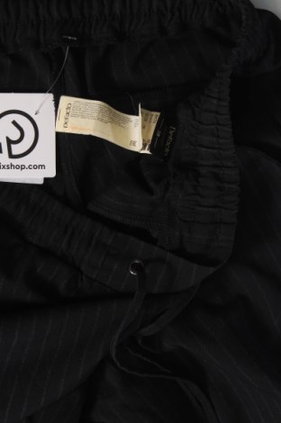Γυναικείο παντελόνι Defacto, Μέγεθος M, Χρώμα Μαύρο, Τιμή 4,75 €