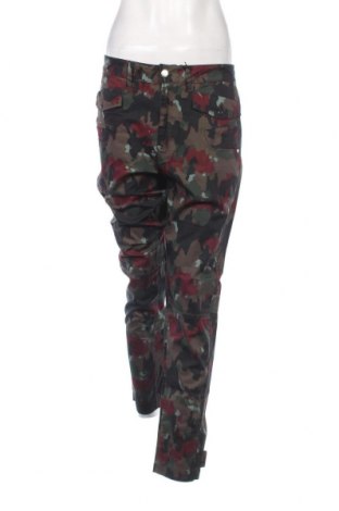 Pantaloni de femei G-Star Raw, Mărime S, Culoare Multicolor, Preț 148,03 Lei