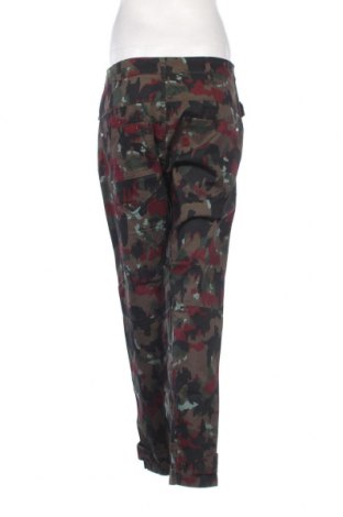 Дамски панталон G-Star Raw, Размер S, Цвят Многоцветен, Цена 150,00 лв.