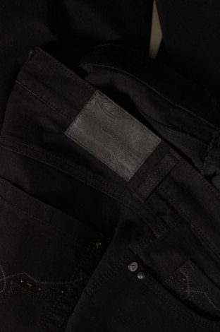 Дамски панталон Gerry Weber, Размер M, Цвят Черен, Цена 24,99 лв.