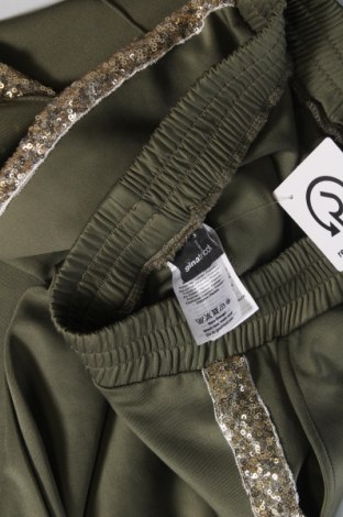 Дамски панталон Gina Tricot, Размер S, Цвят Зелен, Цена 19,66 лв.