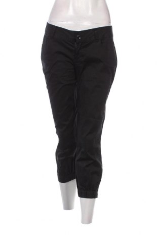 Дамски панталон Guess, Размер M, Цвят Черен, Цена 46,36 лв.