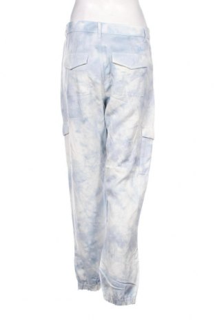 Pantaloni de femei Guess, Mărime M, Culoare Multicolor, Preț 236,84 Lei