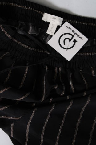 Dámské kalhoty  H&M L.O.G.G., Velikost M, Barva Černá, Cena  165,00 Kč