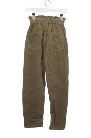Дамски панталон Mango, Размер XS, Цвят Зелен, Цена 13,34 лв.