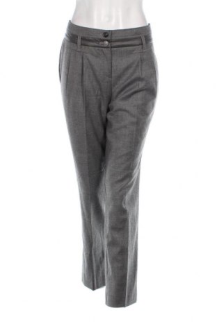 Дамски панталон Marc Cain, Размер M, Цвят Сив, Цена 59,40 лв.