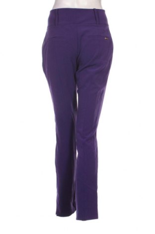 Дамски панталон Marciano by Guess, Размер M, Цвят Лилав, Цена 70,67 лв.