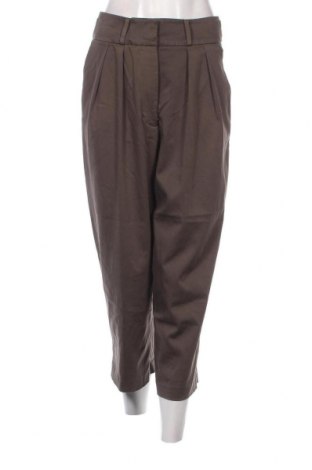 Дамски панталон Mohito, Размер S, Цвят Кафяв, Цена 9,86 лв.
