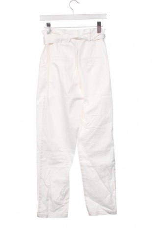 Γυναικείο παντελόνι Mohito, Μέγεθος XS, Χρώμα Λευκό, Τιμή 14,83 €