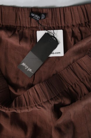 Дамски панталон Nasty Gal, Размер XXL, Цвят Кафяв, Цена 87,00 лв.