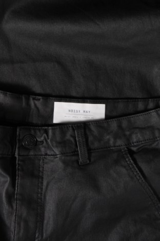 Дамски панталон Noisy May, Размер S, Цвят Черен, Цена 10,15 лв.