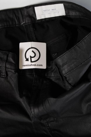 Дамски панталон Noisy May, Размер XL, Цвят Черен, Цена 11,60 лв.