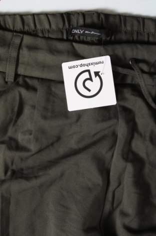 Дамски панталон ONLY, Размер L, Цвят Зелен, Цена 20,00 лв.