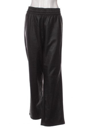 Дамски панталон ONLY, Размер L, Цвят Черен, Цена 20,52 лв.
