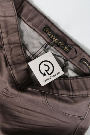 Pantaloni de femei One Love, Mărime S, Culoare Bej, Preț 18,59 Lei