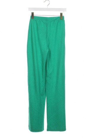Γυναικείο παντελόνι Pieces, Μέγεθος XS, Χρώμα Πράσινο, Τιμή 11,97 €