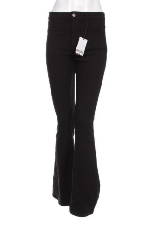 Γυναικείο παντελόνι Pieces, Μέγεθος L, Χρώμα Μαύρο, Τιμή 27,84 €