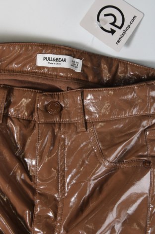Дамски панталон Pull&Bear, Размер XS, Цвят Кафяв, Цена 13,05 лв.