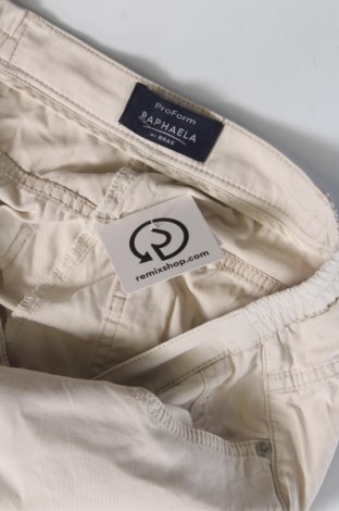 Дамски панталон Raphaela By Brax, Размер M, Цвят Бежов, Цена 26,55 лв.