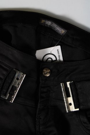 Pantaloni de femei Rose Player, Mărime L, Culoare Negru, Preț 25,76 Lei