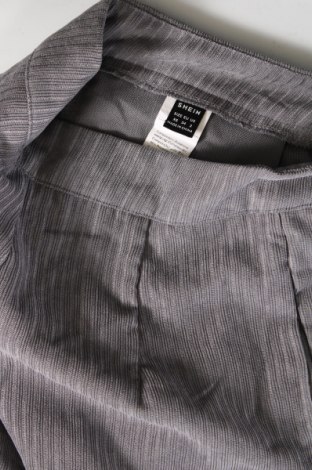 Дамски панталон SHEIN, Размер XS, Цвят Сив, Цена 10,15 лв.