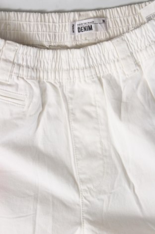 Дамски панталон Sinsay, Размер M, Цвят Бял, Цена 24,78 лв.