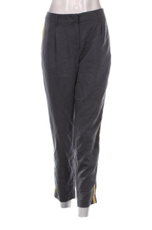Pantaloni de femei United Colors Of Benetton, Mărime M, Culoare Gri, Preț 22,19 Lei