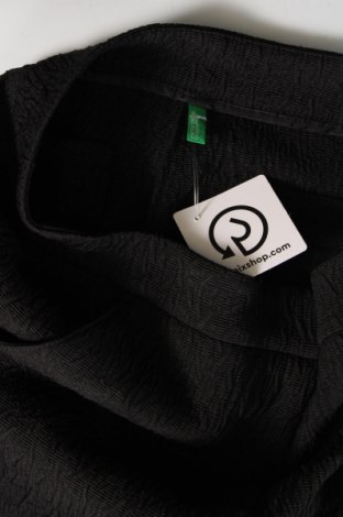 Damskie spodnie United Colors Of Benetton, Rozmiar S, Kolor Czarny, Cena 92,76 zł