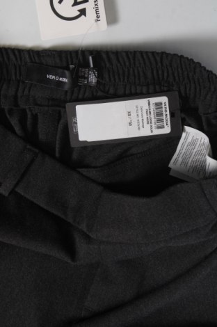 Γυναικείο παντελόνι Vero Moda, Μέγεθος XS, Χρώμα Γκρί, Τιμή 2,78 €