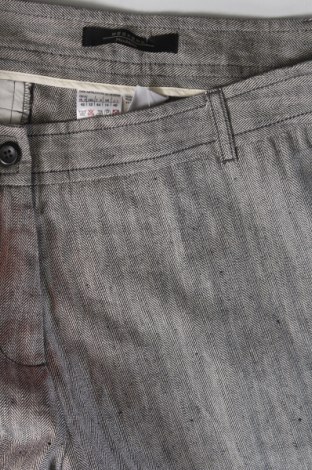 Дамски панталон Weekend Max Mara, Размер L, Цвят Сив, Цена 114,81 лв.