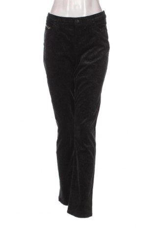 Pantaloni de femei Yessica, Mărime M, Culoare Negru, Preț 33,39 Lei
