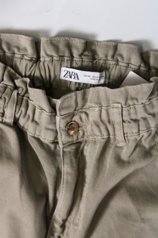 Дамски панталон Zara, Размер S, Цвят Зелен, Цена 20,00 лв.