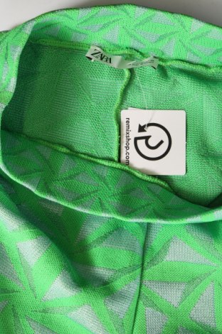 Дамски панталон Zara, Размер M, Цвят Зелен, Цена 20,00 лв.