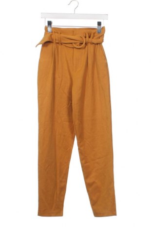 Дамски панталон Zara Trafaluc, Размер XS, Цвят Жълт, Цена 12,00 лв.