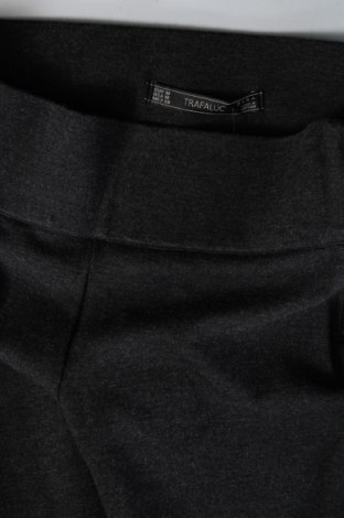 Pantaloni de femei Zara Trafaluc, Mărime M, Culoare Gri, Preț 7,89 Lei