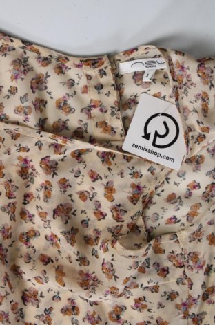 Γυναικείο αμάνικο μπλουζάκι New Look, Μέγεθος S, Χρώμα Πολύχρωμο, Τιμή 2,79 €