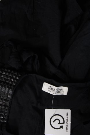 Γυναικείο αμάνικο μπλουζάκι Oasis, Μέγεθος S, Χρώμα Μαύρο, Τιμή 2,71 €