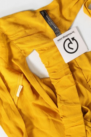 Γυναικείο αμάνικο μπλουζάκι Zara Trafaluc, Μέγεθος S, Χρώμα Κίτρινο, Τιμή 4,95 €