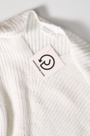 Дамски пуловер Infinity Woman, Размер XS, Цвят Бял, Цена 13,05 лв.