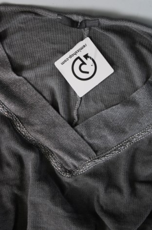 Pulover de femei Made In Italy, Mărime M, Culoare Gri, Preț 95,39 Lei